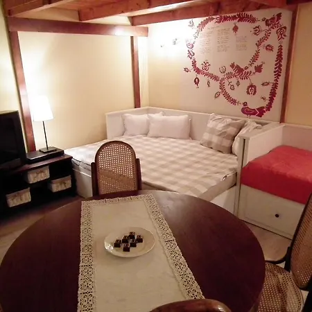 Apartment Nyilas Misi Viola Budapest