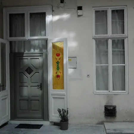 Nyilas Misi Viola Apartment