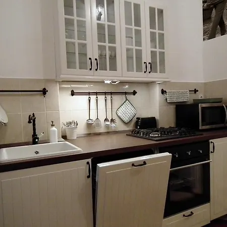 Nyilas Misi Viola Apartment Budapest