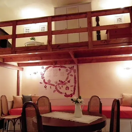 Nyilas Misi Viola Apartment